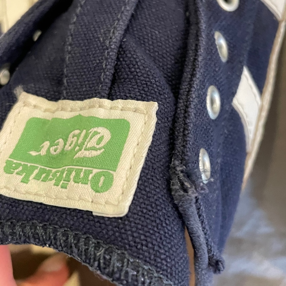 obits yak tiger sneakers